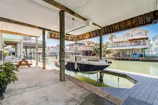 215 Lokai St, Tiki Island, TX 77554 - Photo 44