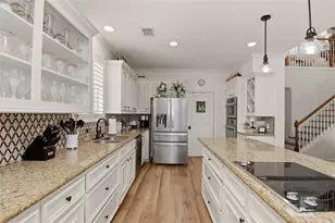 215 Lokai St, Tiki Island, TX 77554 - Photo 14