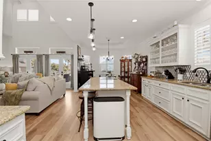 215 Lokai St, Tiki Island, TX 77554 - Photo 16