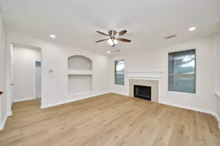 11927 Canyon Mills Dr, Houston, TX 77095 - Photo 6