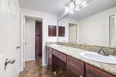 2255 Braeswood Park Drive #203, Houston, TX 77030 - Photo 10