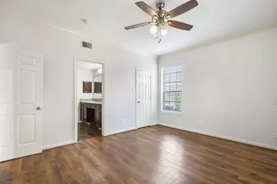 2255 Braeswood Park Drive #203, Houston, TX 77030 - Photo 8
