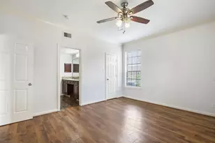 2255 Braeswood Park Dr, Houston, TX 77030 - Photo 8