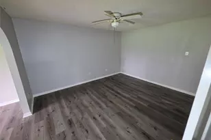 803 Avenue C, Sweeny, TX 77480 - Photo 18