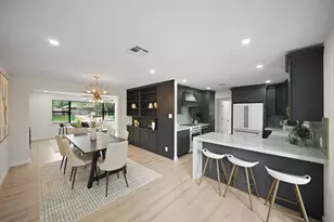 4813 Hummingbird St, Houston, TX 77035 - Photo 10