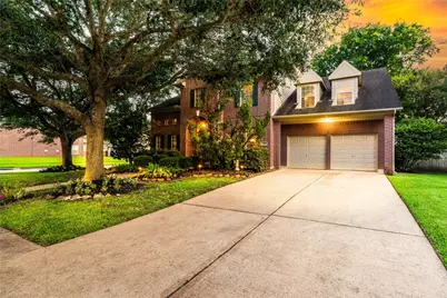 7914 Chianti Court, Sugar Land, TX 77479 - Photo 2