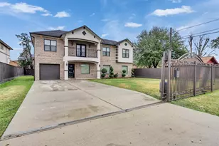 5814 Luna St, Houston, TX 77076 - Photo 2