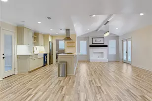 6811 Heron Dr, Houston, TX 77087 - Photo 8