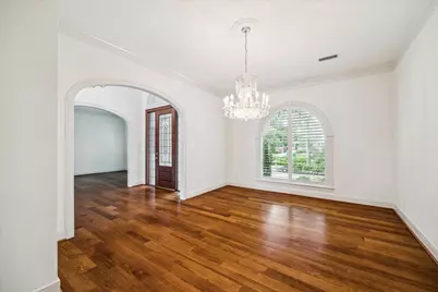 30 Halfmoon Court, The Woodlands, TX 77380 - Photo 8