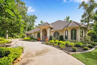 30 Halfmoon Court, The Woodlands, TX 77380 - Photo 2