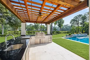 30 Halfmoon Ct, The Woodlands, TX 77380 - Photo 28
