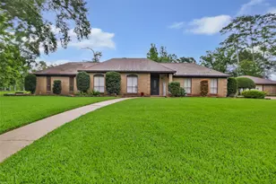 30 Little John Ln, Dayton, TX 77535 - Photo 1