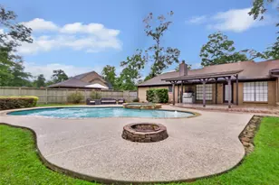 30 Little John Ln, Dayton, TX 77535 - Photo 2