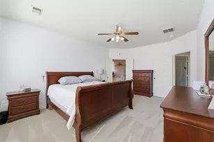 8126 Buffalo Springs Ct, Sugar Land, TX 77479 - Photo 20