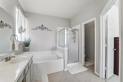 8126 Buffalo Springs Court, Sugar Land, TX 77479 - Photo 22