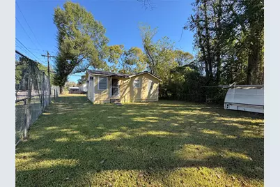 915 Martin Luther King Drive, Livingston, TX 77351 - Photo 18