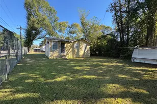 915 Martin Luther King Dr, Livingston, TX 77351 - Photo 18