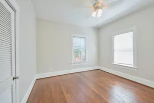 219 W 13th St, Houston, TX 77008 - Photo 12