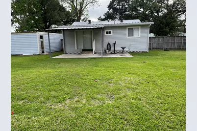 218 N Ormsby Street, Alvin, TX 77511 - Photo 8