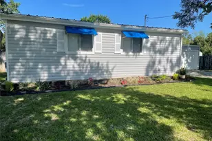 218 N Ormsby St, Alvin, TX 77511 - Photo 1