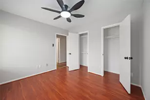 16710 Cheshire Pl Dr, Houston, TX 77083 - Photo 22