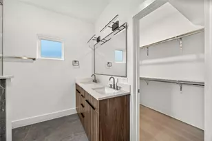 959 Ringold St, Houston, TX 77088 - Photo 14