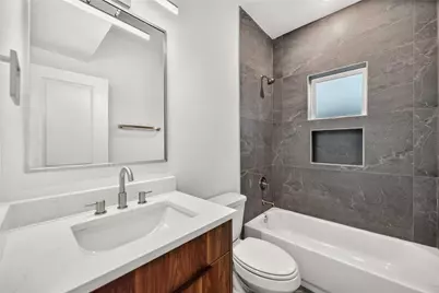 959 Ringold Street #A/B, Houston, TX 77088 - Photo 8
