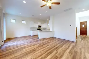 155 Benjis Pl, The Woodlands, TX 77380 - Photo 6