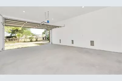 4123 Avenue M 1/2, Galveston, TX 77550 - Photo 16