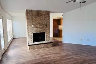 2239 Trail W St, Sugar Land, TX 77478 - Photo 2