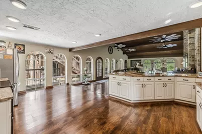 602 Rolling Hills Road, Huntsville, TX 77340 - Photo 12