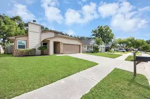11122 Windmark Pl, Houston, TX 77099 - Photo 4