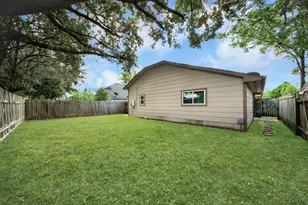 11122 Windmark Pl, Houston, TX 77099 - Photo 40