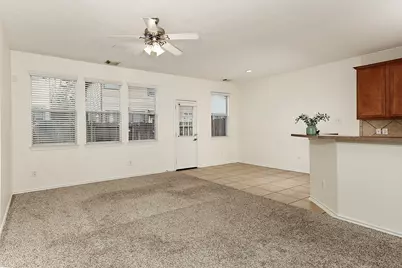 51 Wickerdale Place, The Woodlands, TX 77382 - Photo 6