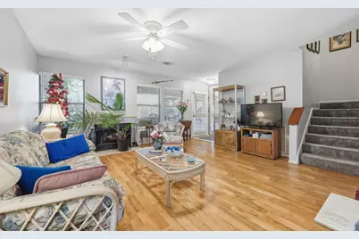 4 Sawmill Grove Lane, The Woodlands, TX 77380 - Photo 10