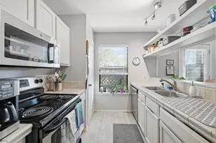 4 Sawmill Grove Ln, Spring, TX 77380 - Photo 14