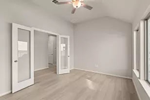 9170 Grand Jubilee Dr, Montgomery, TX 77316 - Photo 8