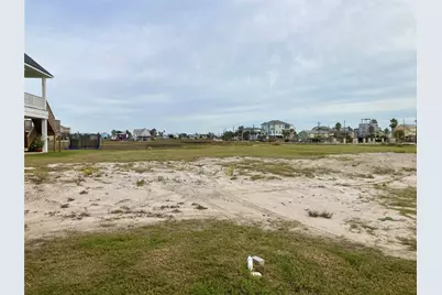 710 Vista Bella, Galveston, TX 77554 - Photo 6
