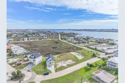 710 Vista Bella, Galveston, TX 77554 - Photo 16