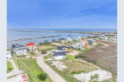 710 Vista Bella, Galveston, TX 77554 - Photo 14
