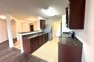 9418 Sky Blue Dr, Rosharon, TX 77583 - Photo 4