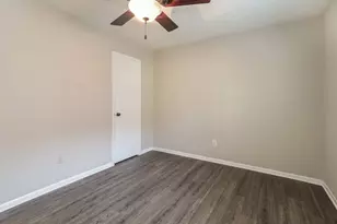 13483 Castilian Dr, Houston, TX 77015 - Photo 14
