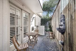 126 Oak Pl Dr, Houston, TX 77006 - Photo 20