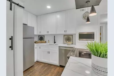3401 Timmons Lane #27, Houston, TX 77027 - Photo 18