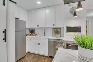 3401 Timmons Ln, Houston, TX 77027 - Photo 18