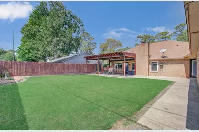 9834 Pinehurst Street, Baytown, TX 77521 - Photo 30