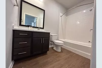 2136 W 34th St #124, Houston, TX 77018 - Photo 8