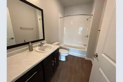 2136 W 34th St #124, Houston, TX 77018 - Photo 4