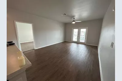 2136 W 34th St #124, Houston, TX 77018 - Photo 2