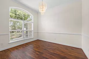 7214 Deep Forest Dr, Houston, TX 77088 - Photo 10